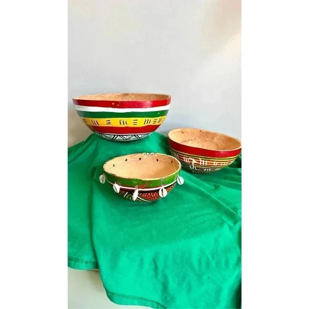 Vintage Set of 3 Wall Hanging Bowls Gourd Colorful handpainted Aztec Tribal Them